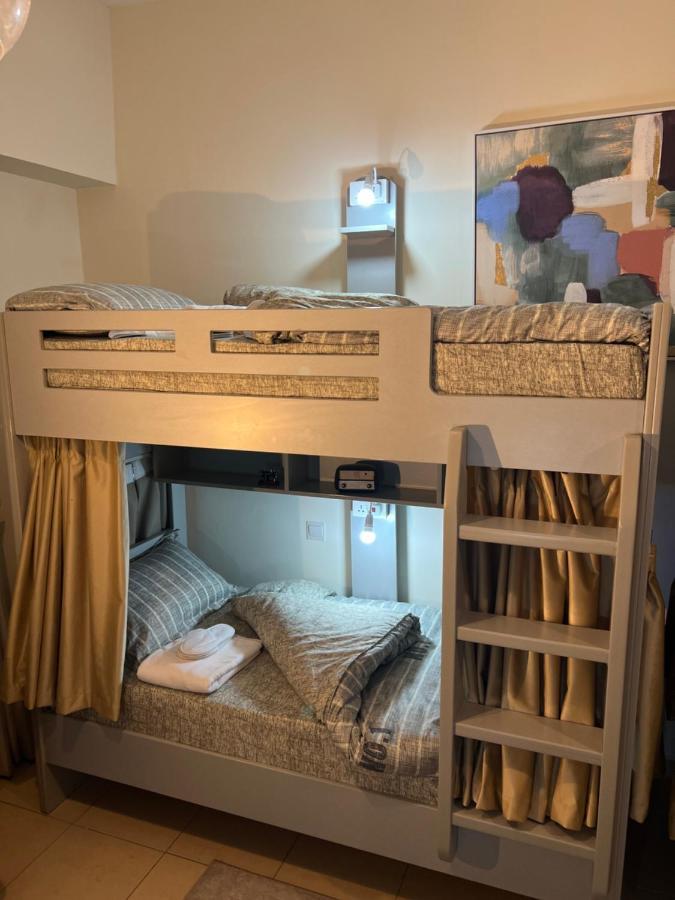 Robin Beach Hostel Jbr Дубай Экстерьер фото